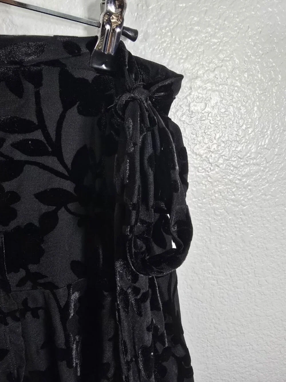 Forever 21 Mini Skirt Women Small Black Burnout Floral Y2K 90s Whimsigoth Gothic